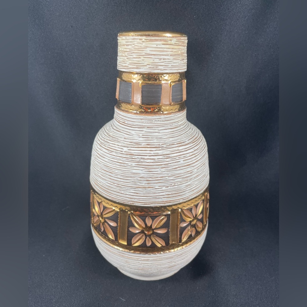 Vintage Bitossi Pottery Sgraffito Italy Cream and Gold Vase